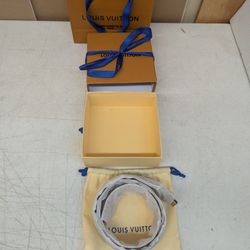 Louis Vuitton M9608 85/34 Checkered Monogrammed Belt