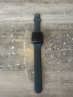 Apple Watch Series 8 GPS + Cellular