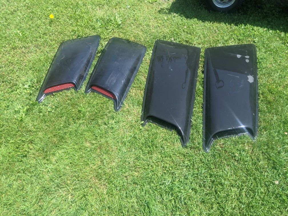 Lund Hood Scoops