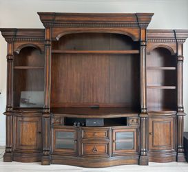 Traditional Ornate Wood Entertainment Center
