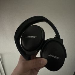 Bose Quietcomfort Headphones 