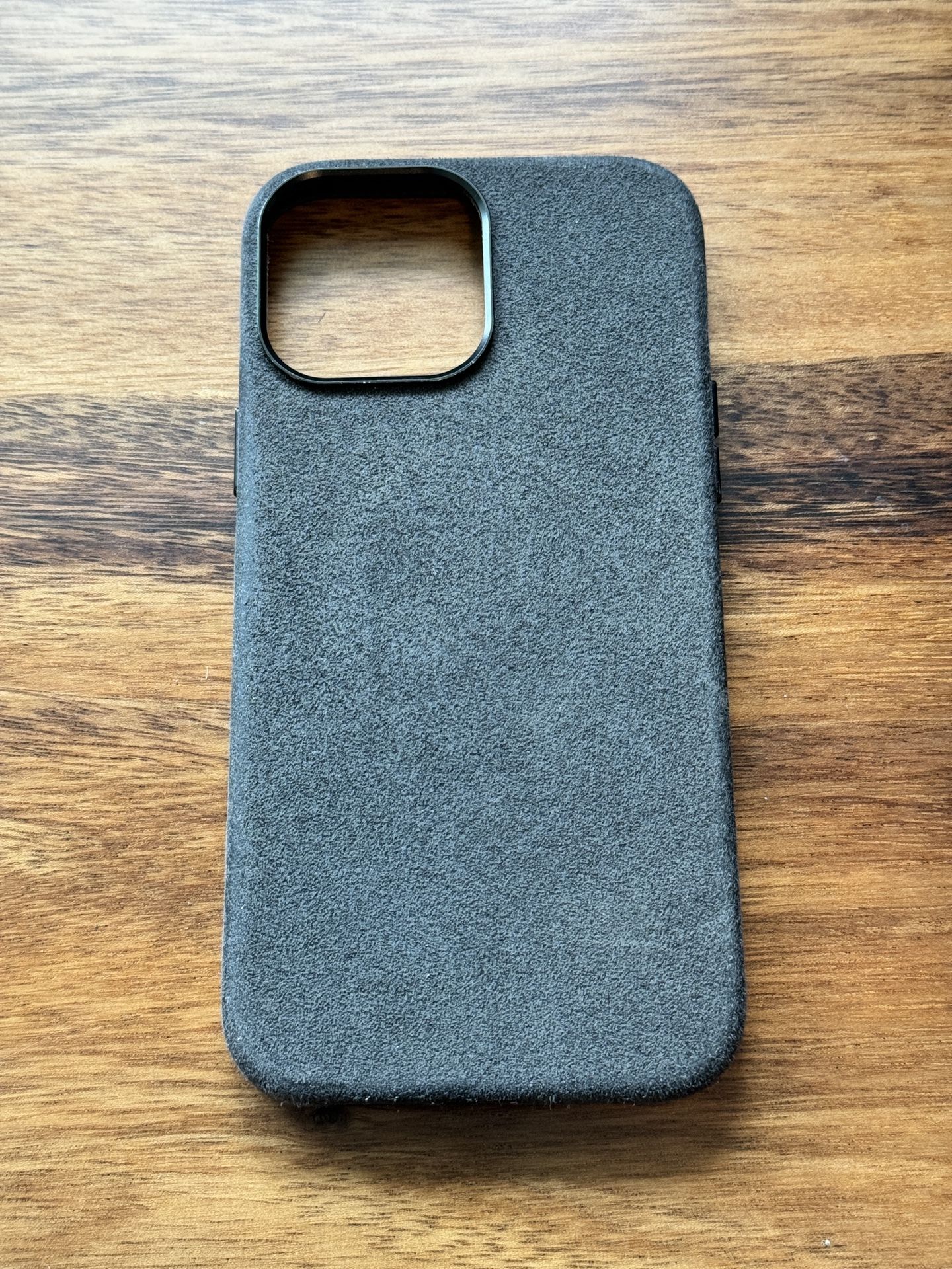 Alcantara phone Case For iPhone 13 Pro Max Like New