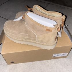 Women Ultra Mini Crafted Regenerate Uggs size 8/9 brand New! 