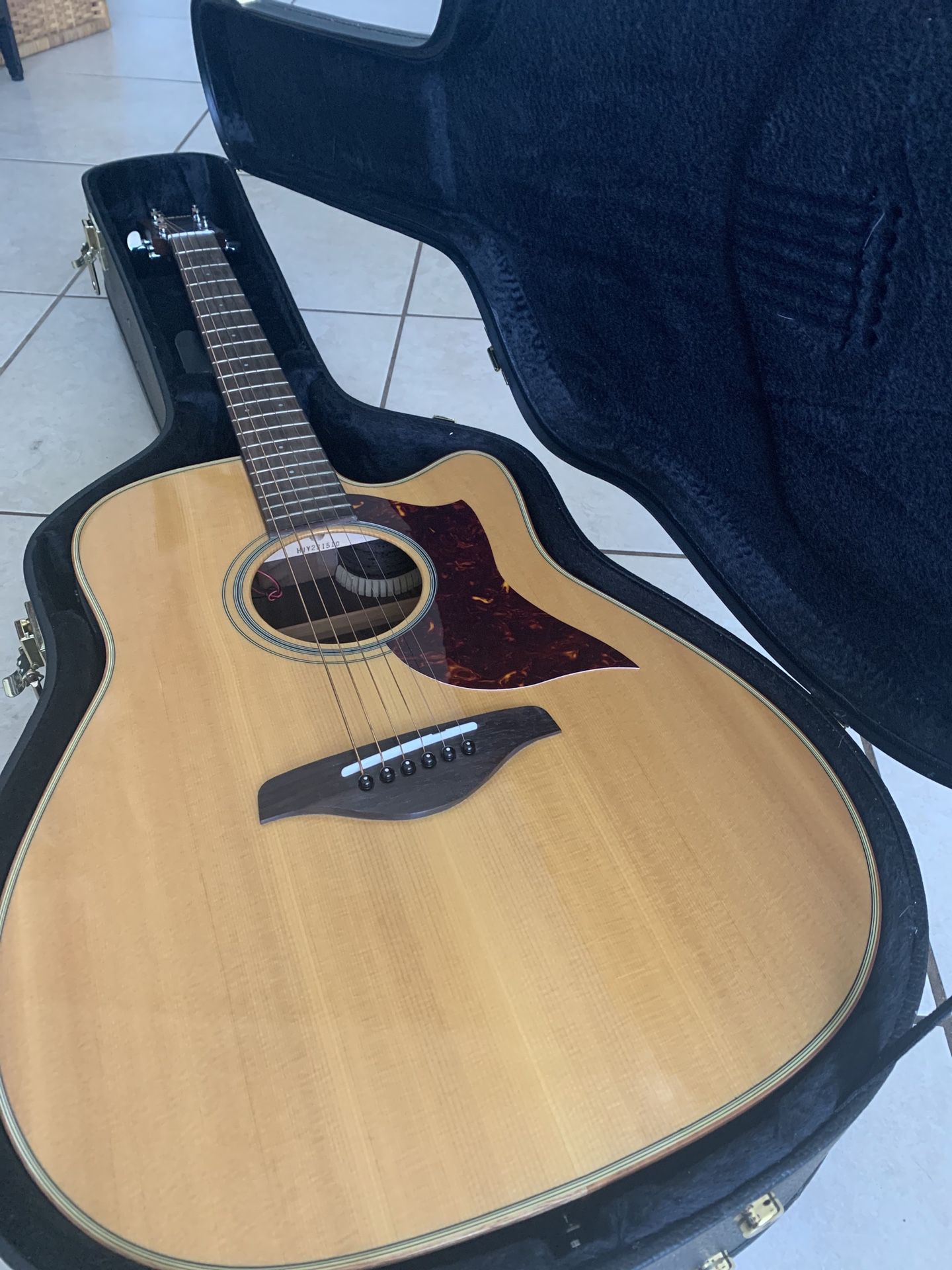 Yamaha A1R electro acoustic guitar (new) OBO