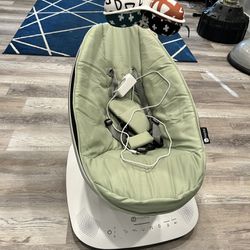 MamaRoo Multi-Motion Baby Swing Chair With Natural Motion