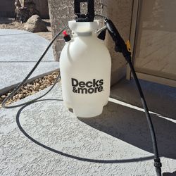 Like New Universal Yard Sprayer
