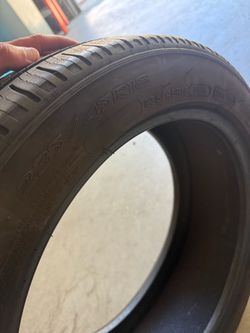 NEW Unused Tesla Model 3 Tire - Michelin Primacy MXM4 235/45R18