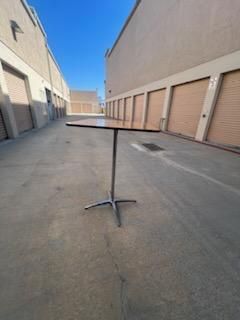 Belly Bar Tables