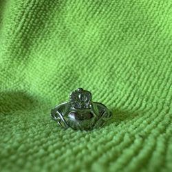 Silver Claddagh Ring