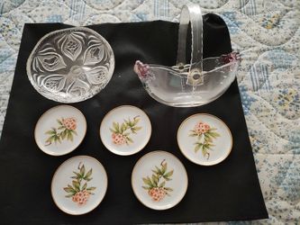 Miscellaneous coasters,bowl with flowers and handle, and candy / snack dish