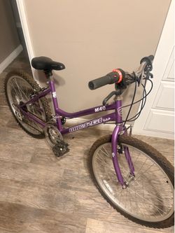 Girls bike