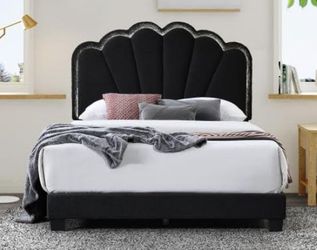 Black Full Size Platform Bed w/LED Headboard