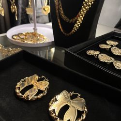 Gold Bow Hoop Earrings 