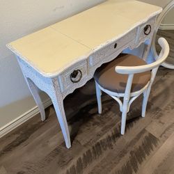 Shabby Chic Style Dressing Table with Storage - Bench and Mirror Included