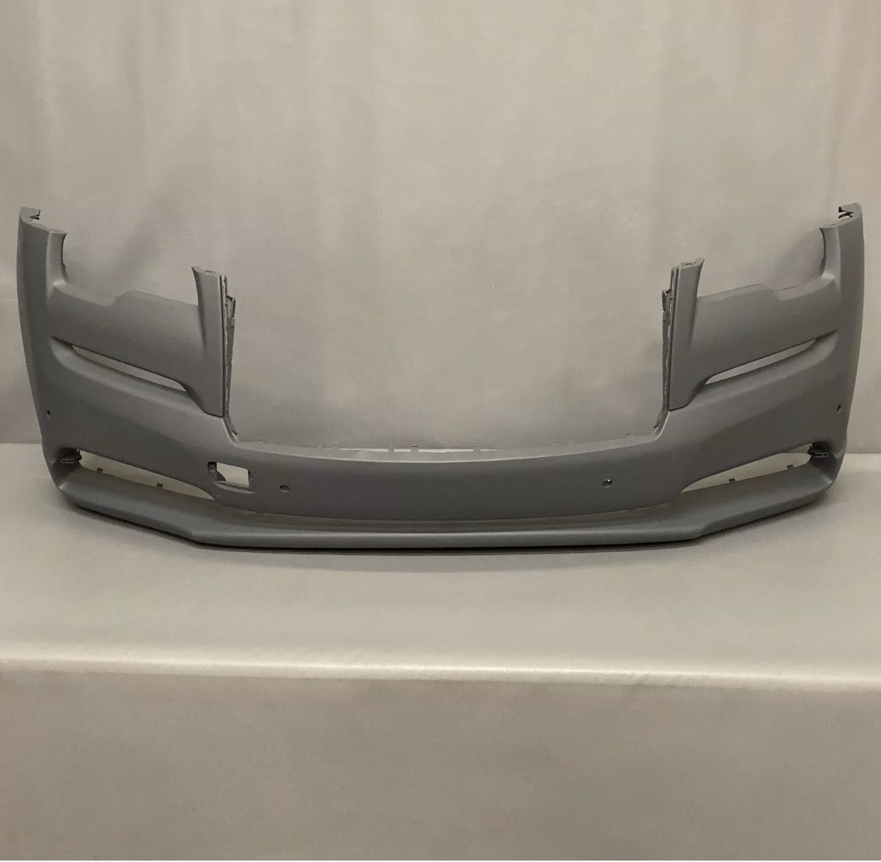 ROLLS ROYCE WRAITH DAWN FRONT BUMPER RR5 RR62017 2018 2019 RECONDITIONED OEM