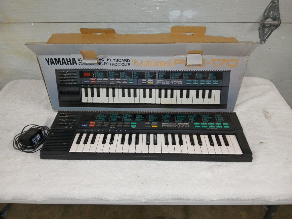 Yamaha PSS-170 Keyboard 