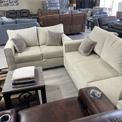 SOFÁ LOVESEAT SALE