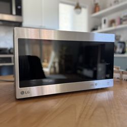 LG NeoChef Compact Microwave with EasyClean Stainless Steel