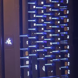 Dell XPS Windows 10 PC Like New w Razer Blackwidow keyboard 