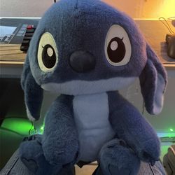 Stitch plushy backpack