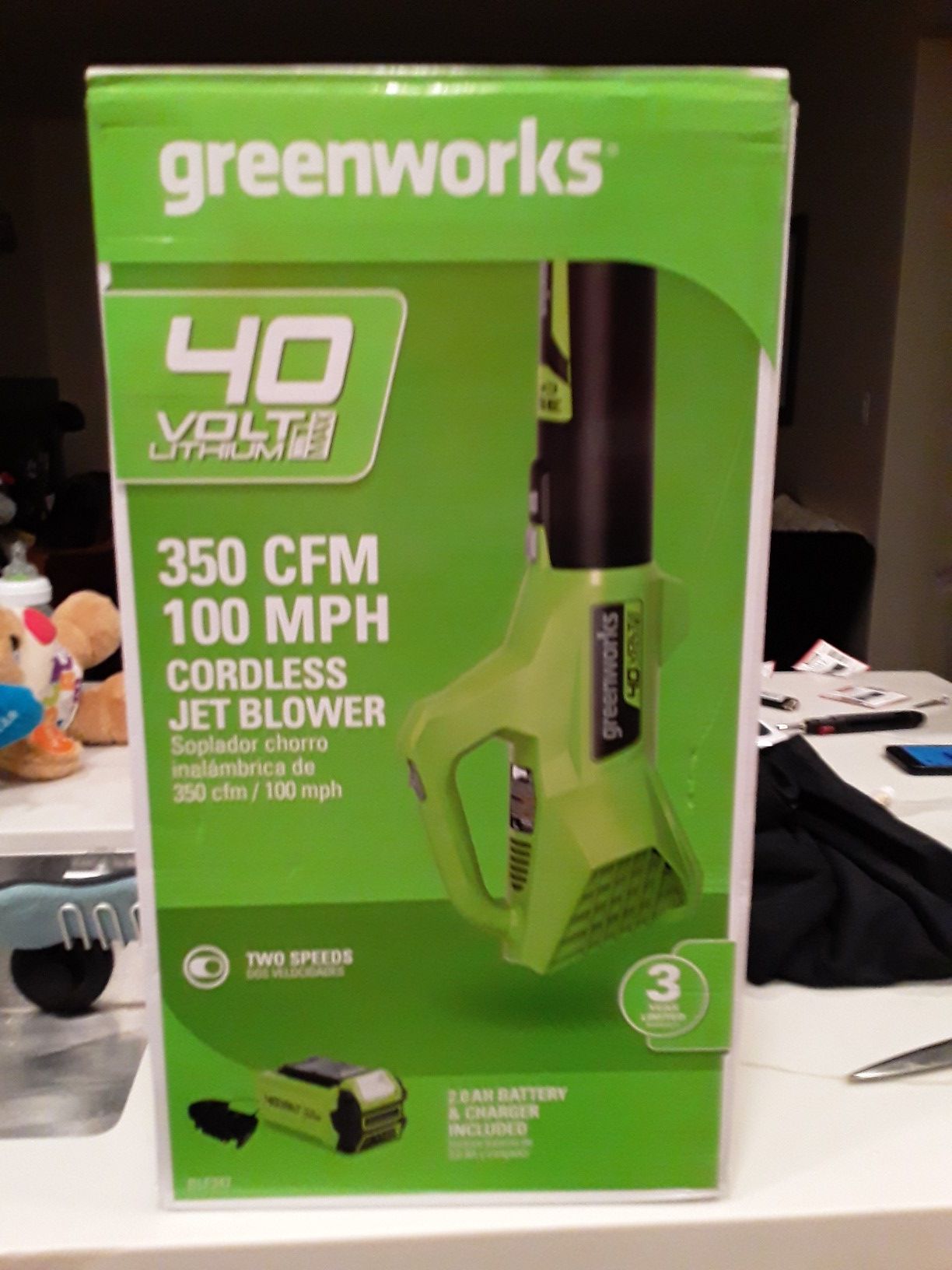 GREENWORKS CORDLESS LEAF BLOWER!