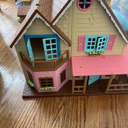 Doll House 