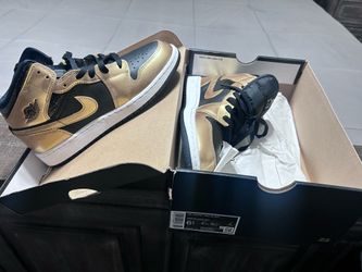 Jordan 1 Mid SE (like NEW!)