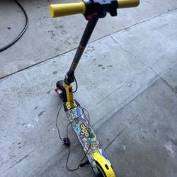 Aigo Rainbow Electric Scooter