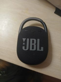 FLASH SALE  jbl Clip 4 Speaker for Sale