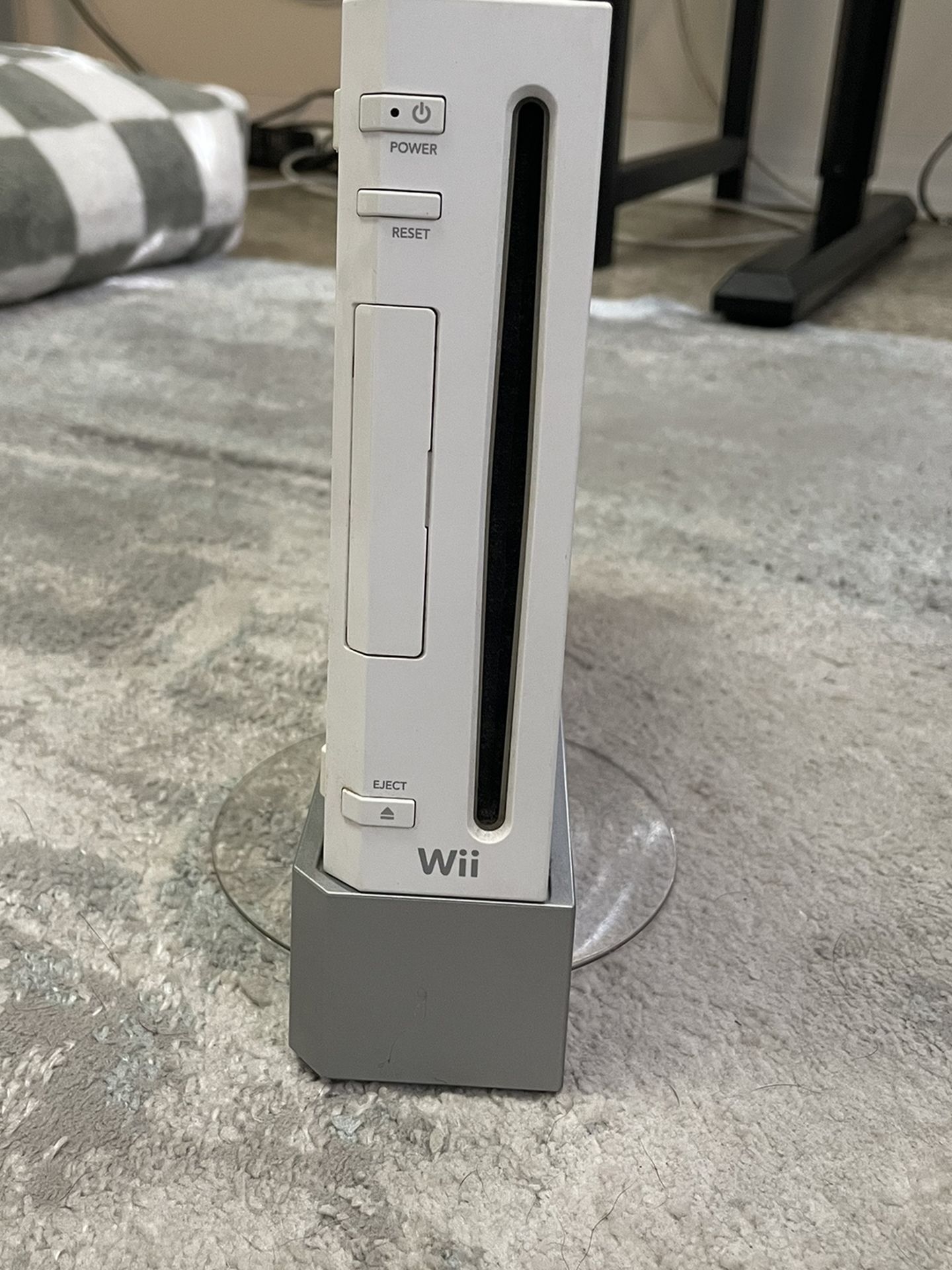 Nintendo Wii with Chords, Controllers, Games) for Sale in Tampa