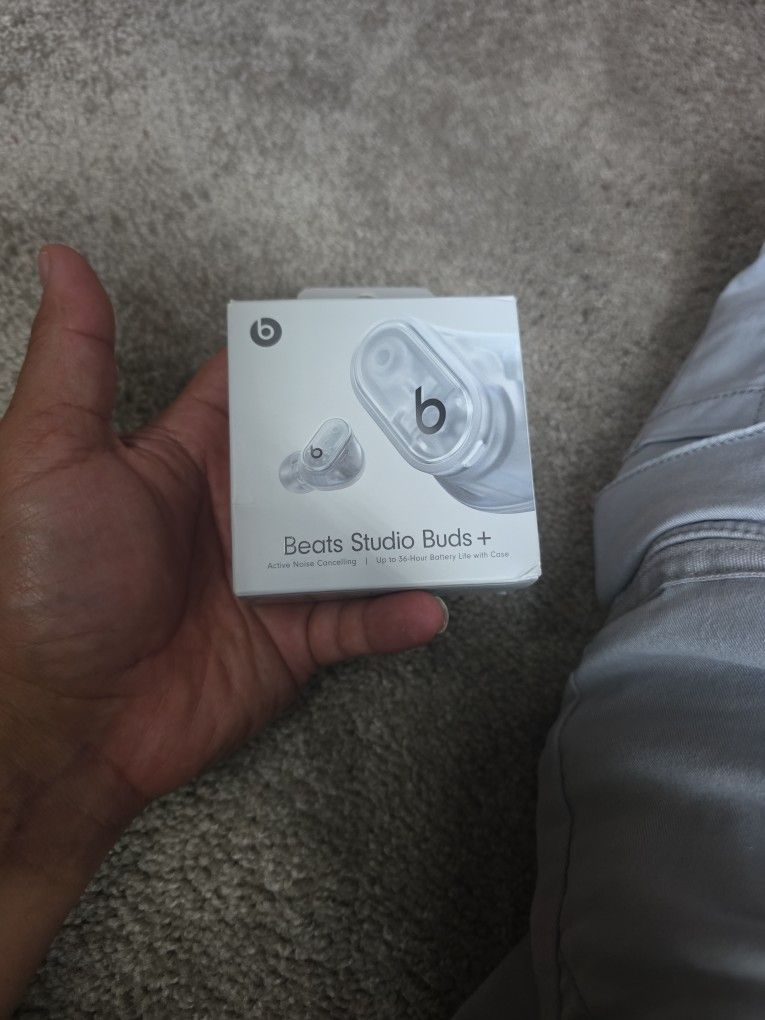 Brand New Bears Studio Buds +