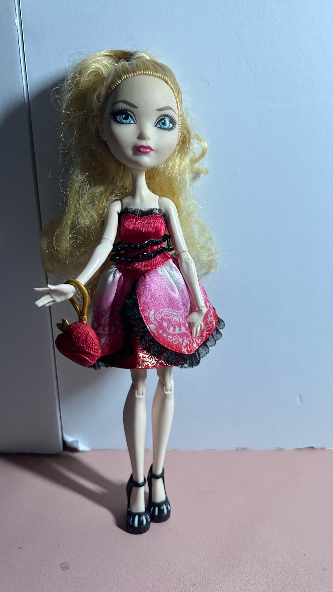 Ever After High Apple White Doll First Chapter