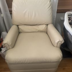 Nursing Chair 