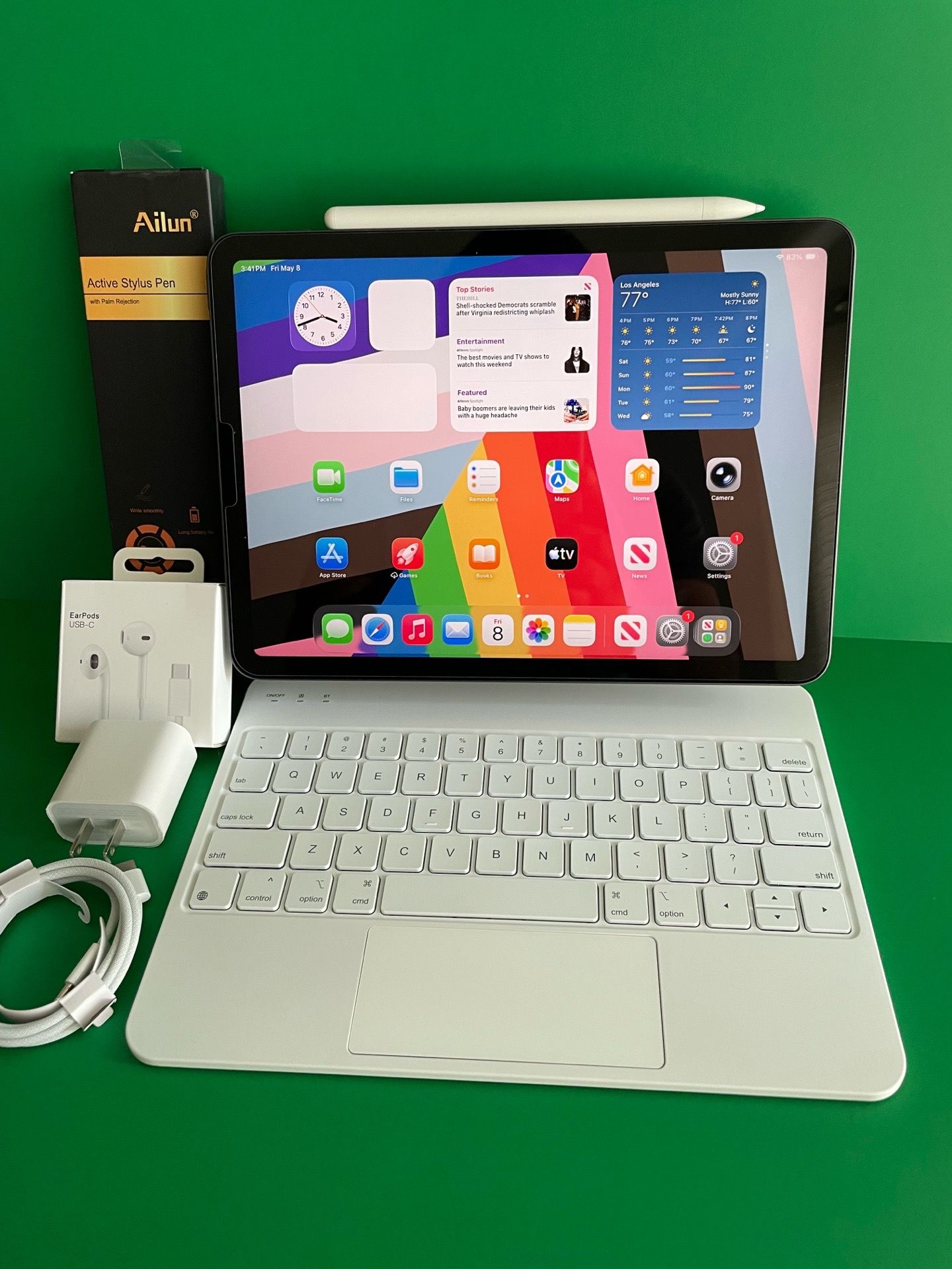 Apple IPad Air 5th Generation (10.9” Liquid Retina/ M1 chip / 2022 Model) 64GB with pen, keyboard case & Accessories (256gb $479)