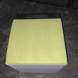 Mobile Pedestal