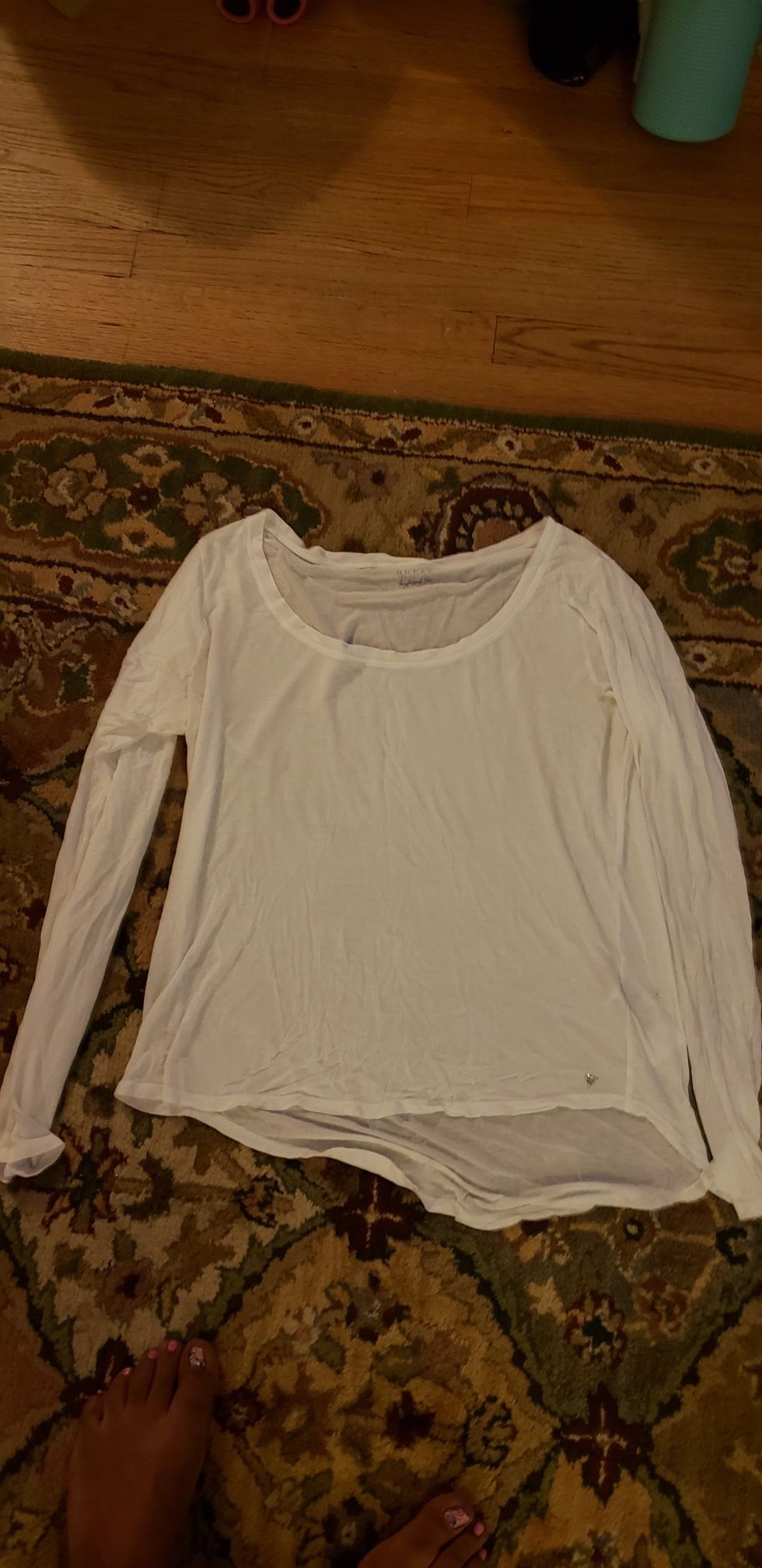 White guess shirt
