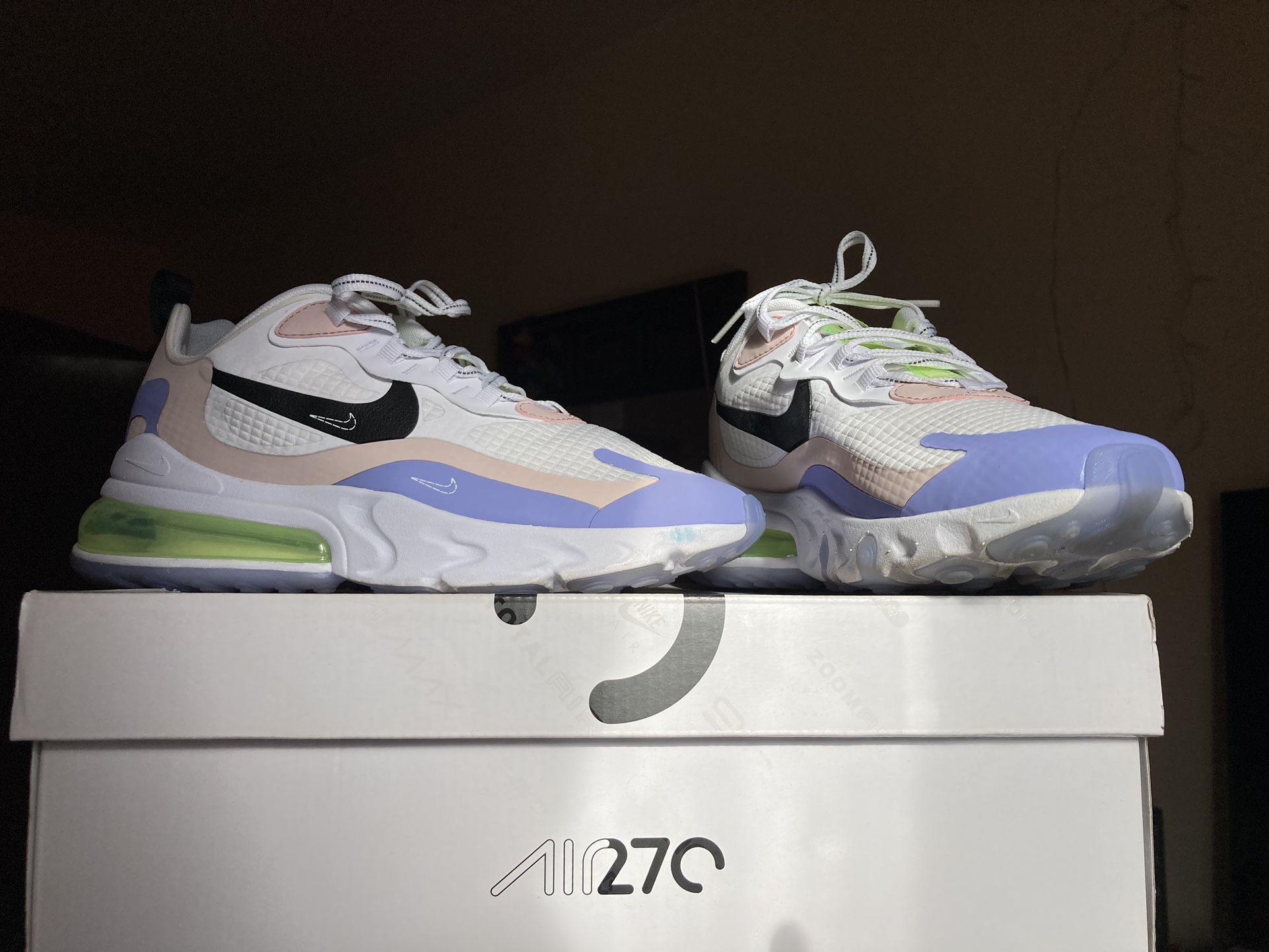 Nike Airmax 270 React, White/Green Size 9
