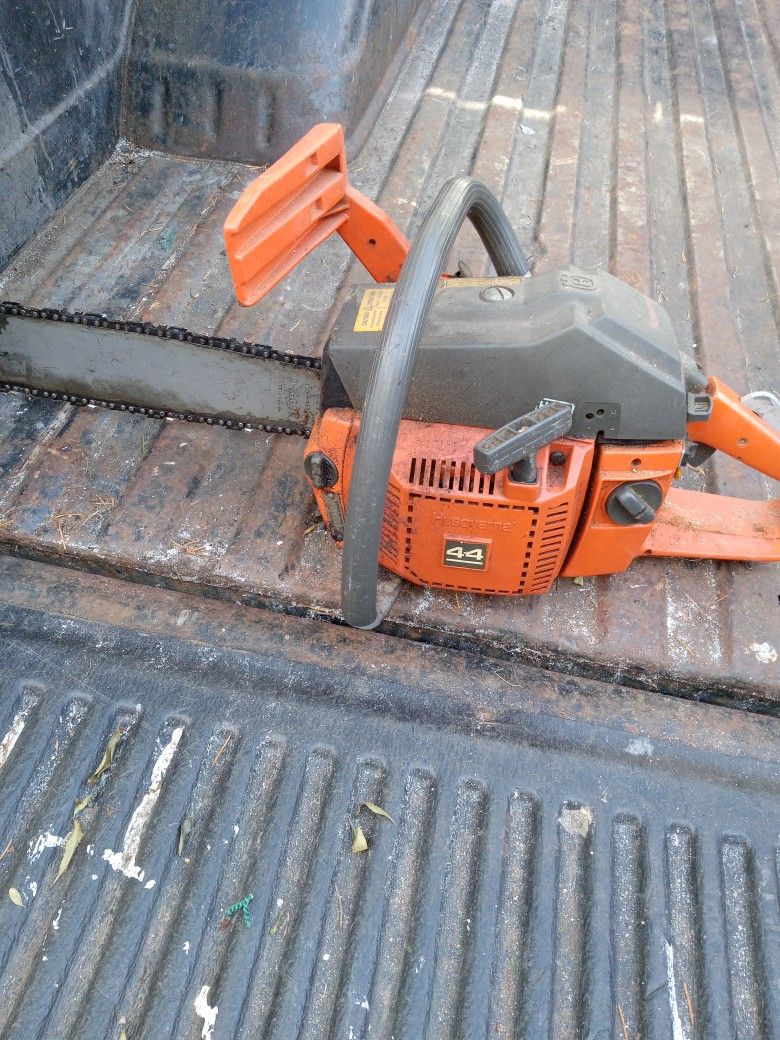 Husqvarna Chainsaw