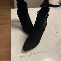 Suede Aquatalia Bottie. Roma