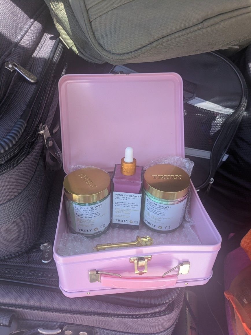 from Truly Beauty, a skincare set designed to tighten, firm, and smooth the skin on the buttocks.