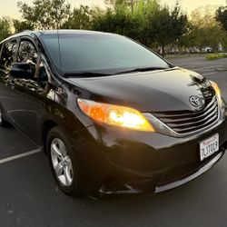 2013 Toyota Sienna