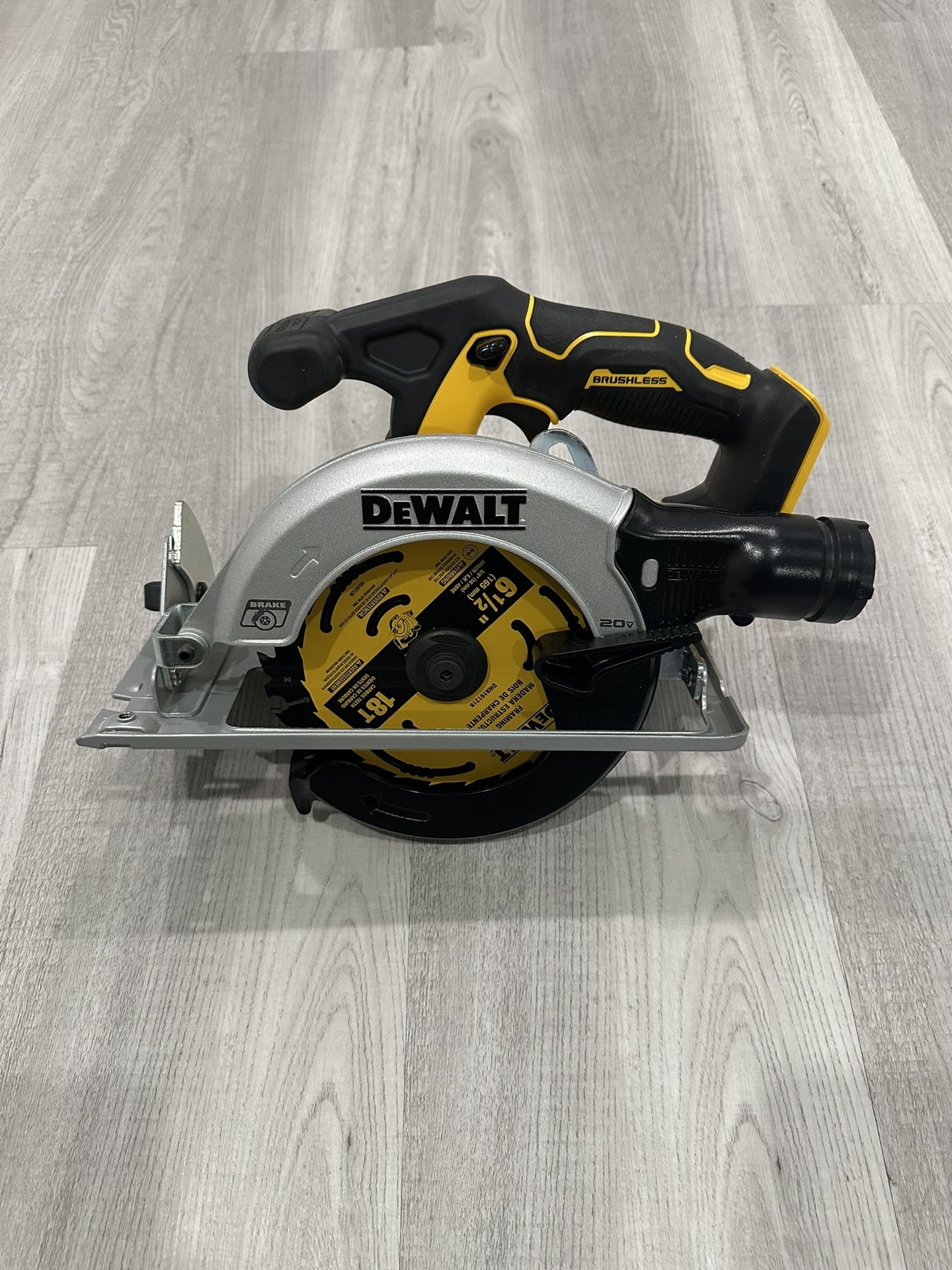 Dewalt 6 1/2 Inch Circular Saw