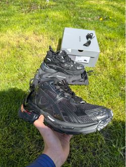 Balenciaga Runnner LED 9