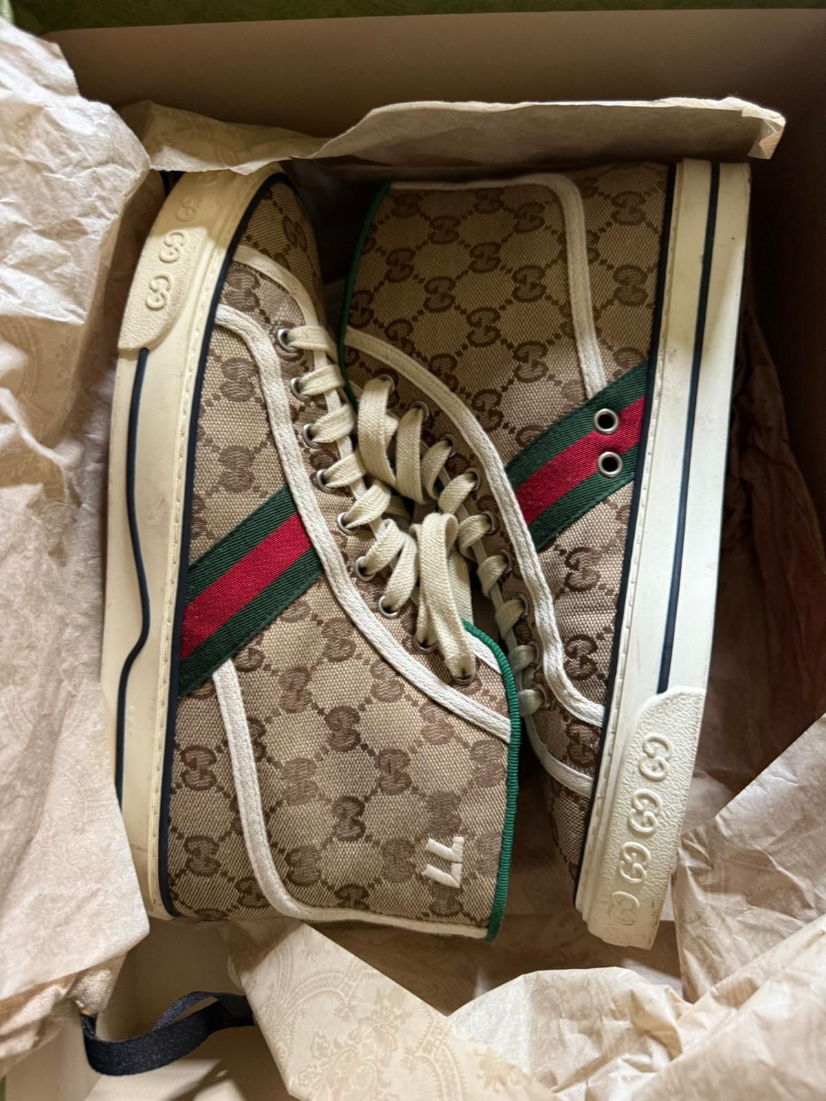 Gucci Shoes Sz 9