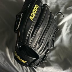 Wilson A2000
