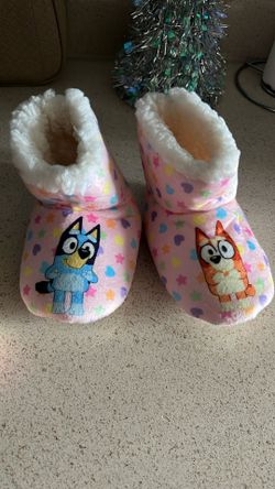 Toddler Slippers & Sandals
