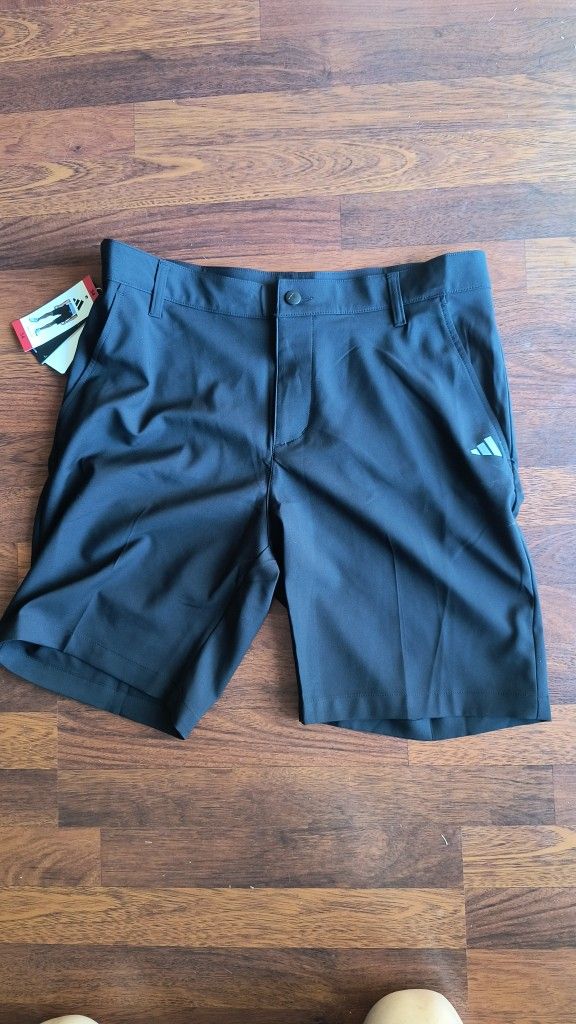Adidas Golf Shorts Men Size 34 Stripes NEW