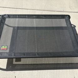 Elevated dog Bed 