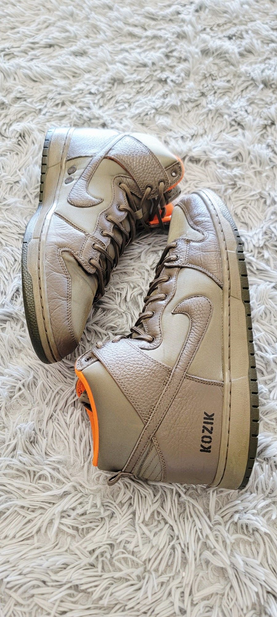 Size 12 Men's Nike SB Dunk High Frank Kozik Skateboard 313171-328.