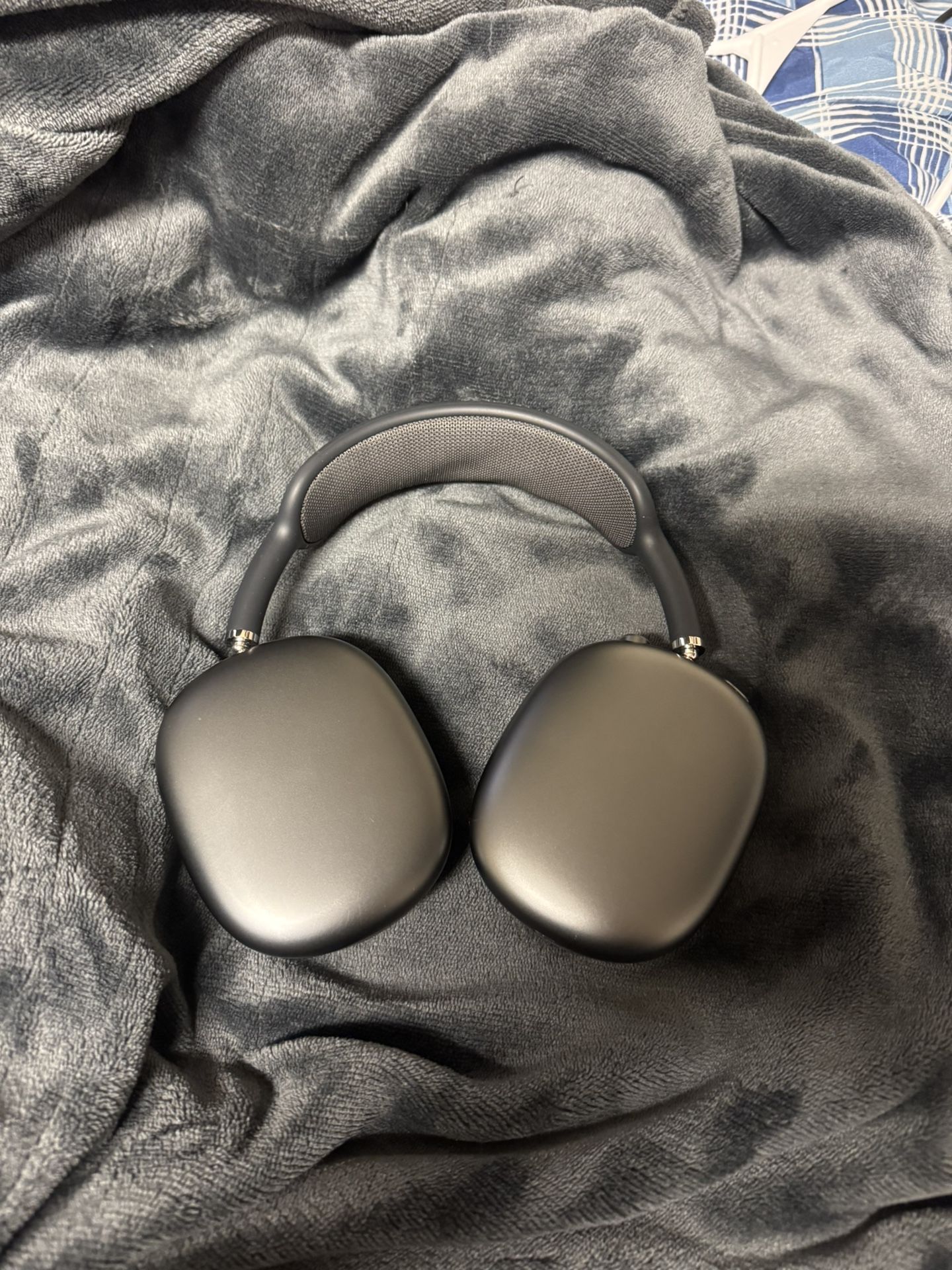 Airpod max